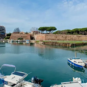 Casina Di Alo E Ala Livorno