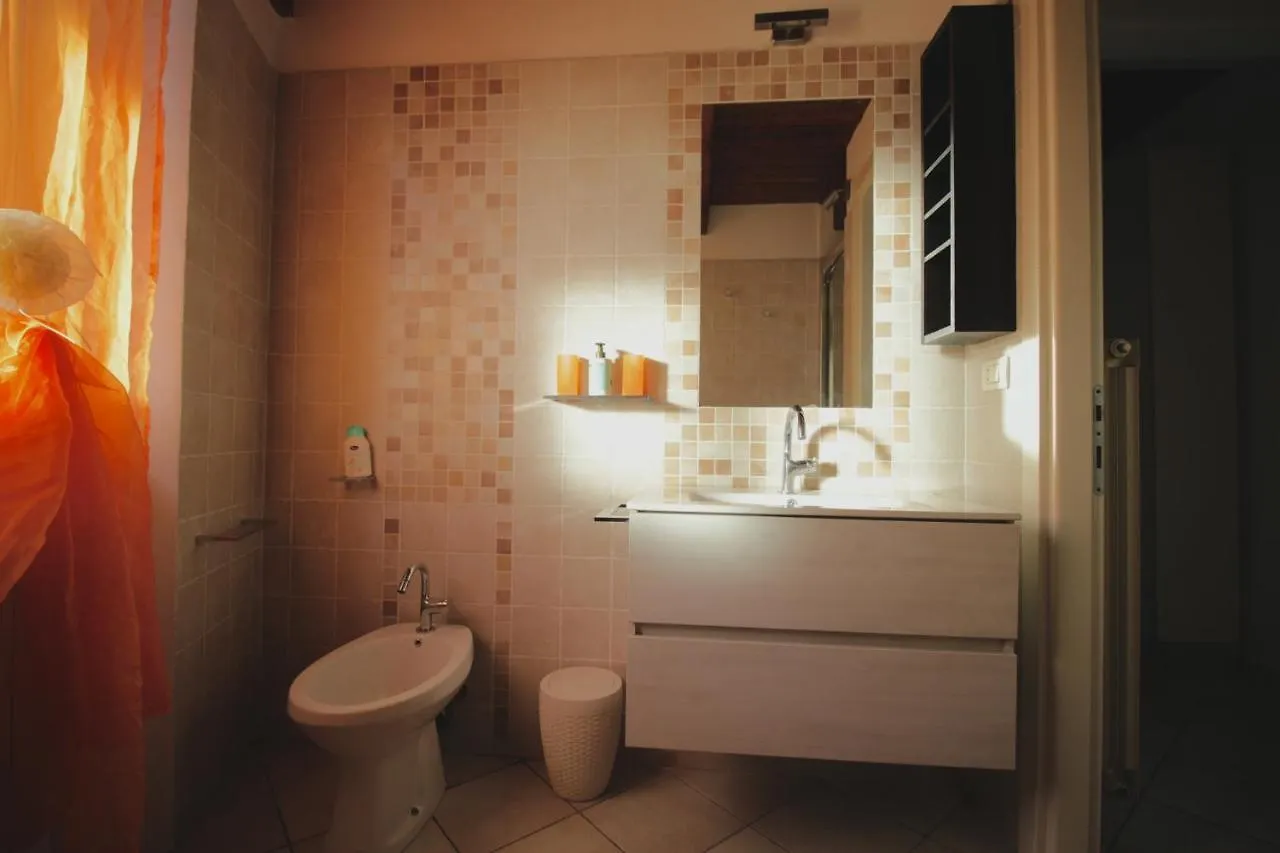 Kia Orana Guesthouse Livorno Italia